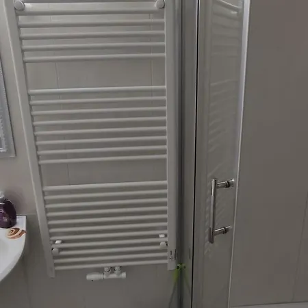 Octopus-2 Monteurwohnung In Zentrum! 2-zkb Im 2og * هوفغايزمار