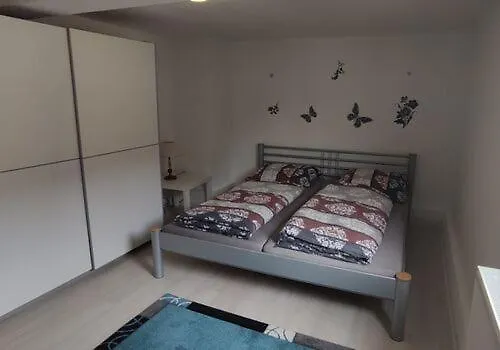 Octopus-2 Monteurwohnung In Zentrum! 2-zkb Im 2og 公寓