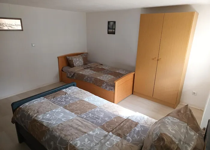 公寓 Octopus-2 Monteurwohnung In Zentrum! 2-zkb Im 2og